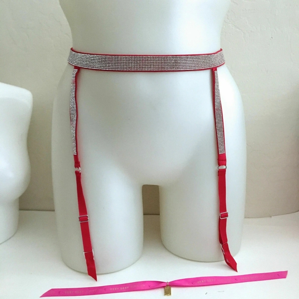 Victoria's Secret Shine Strap Garter Belt Rhinestone Size M/L